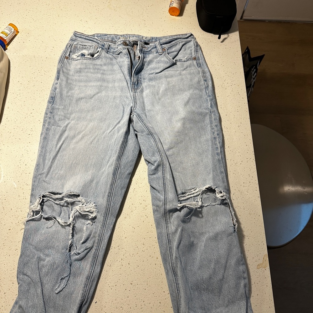 American Eagle mom jeans